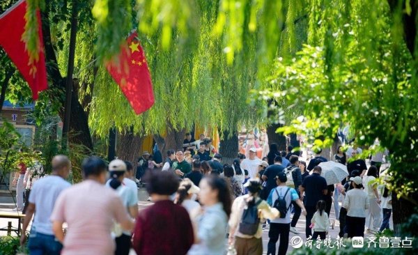 辉煌国际 假期第七天，济南30家景区共接待游客42.47万人次