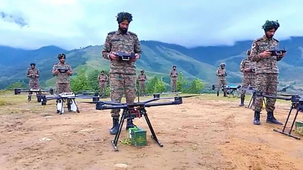 鸿满仓 印度军队进行史上最大规模无人机军事演习，深层原因是什么？
